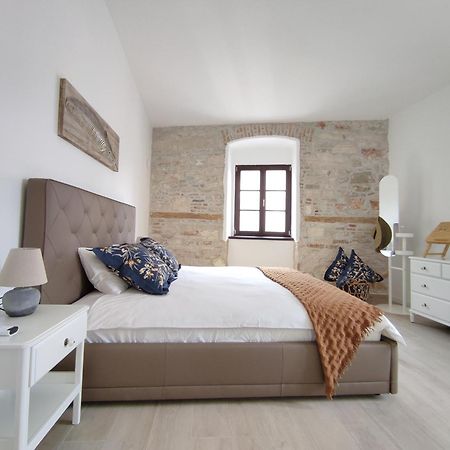 Apartvilla Castropola Exteriör bild