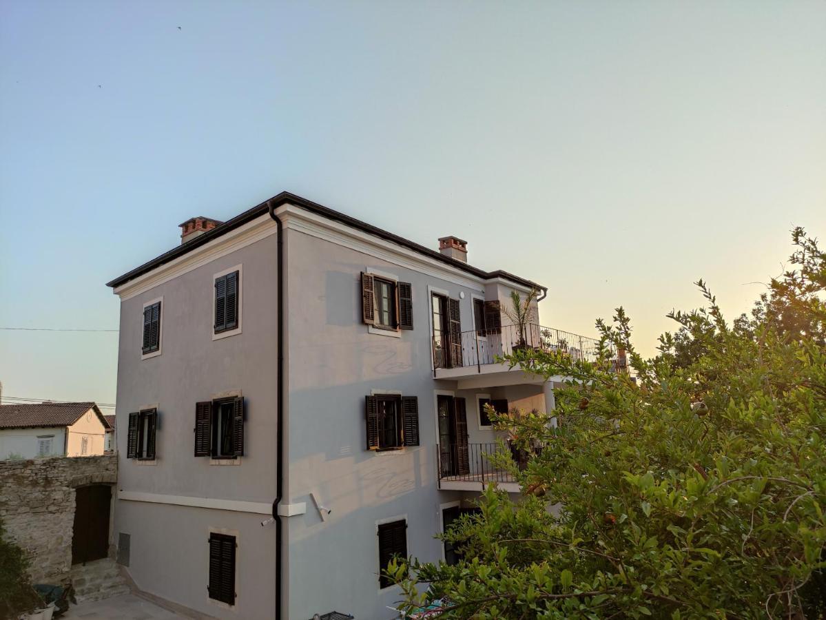 Apartvilla Castropola Exteriör bild