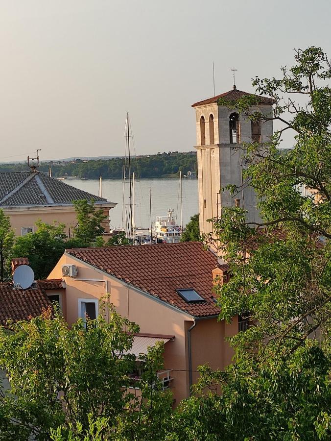 Apartvilla Castropola Exteriör bild