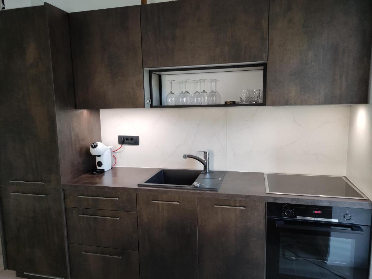 Apartvilla Castropola Exteriör bild