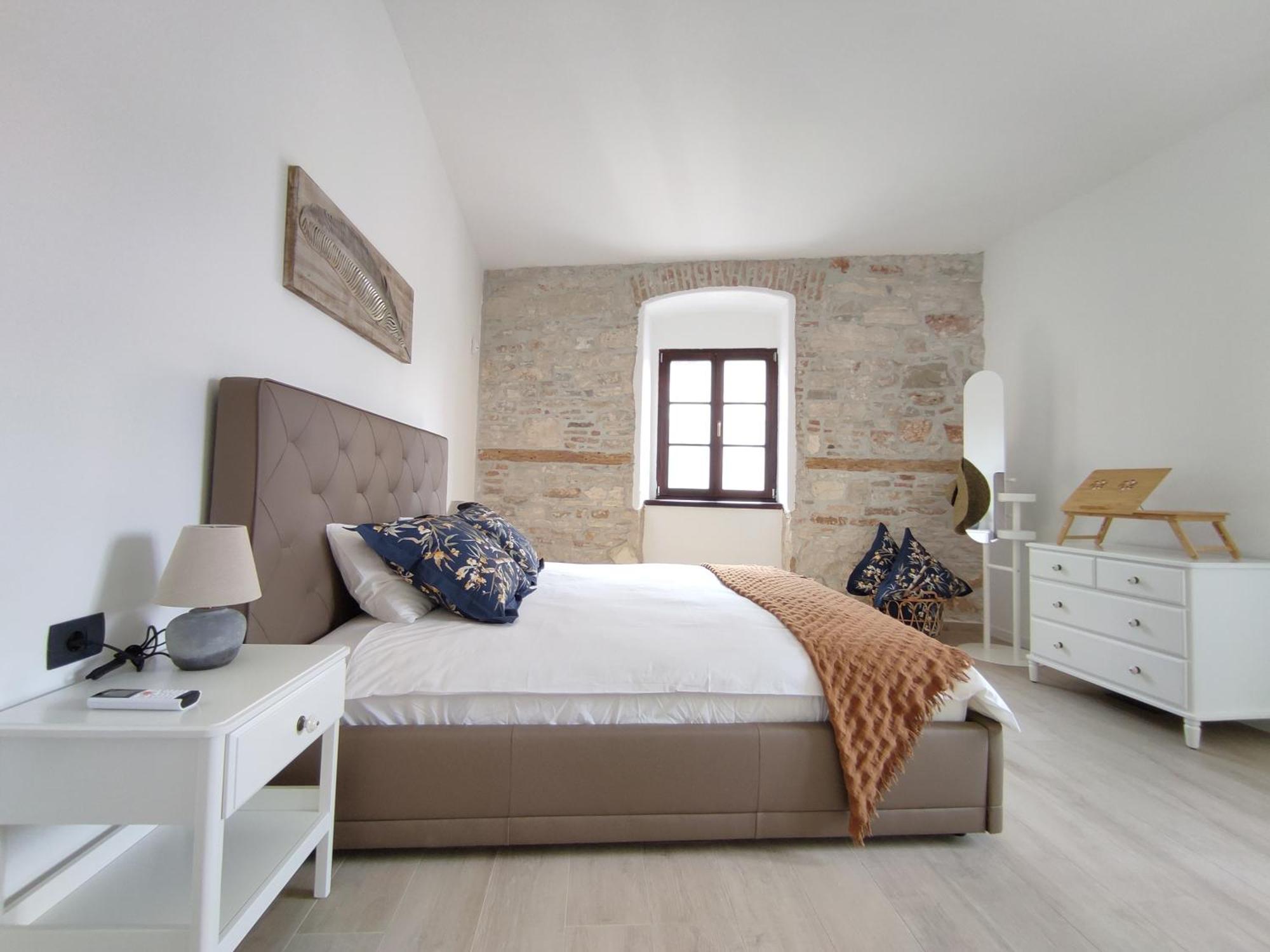 Apartvilla Castropola Exteriör bild