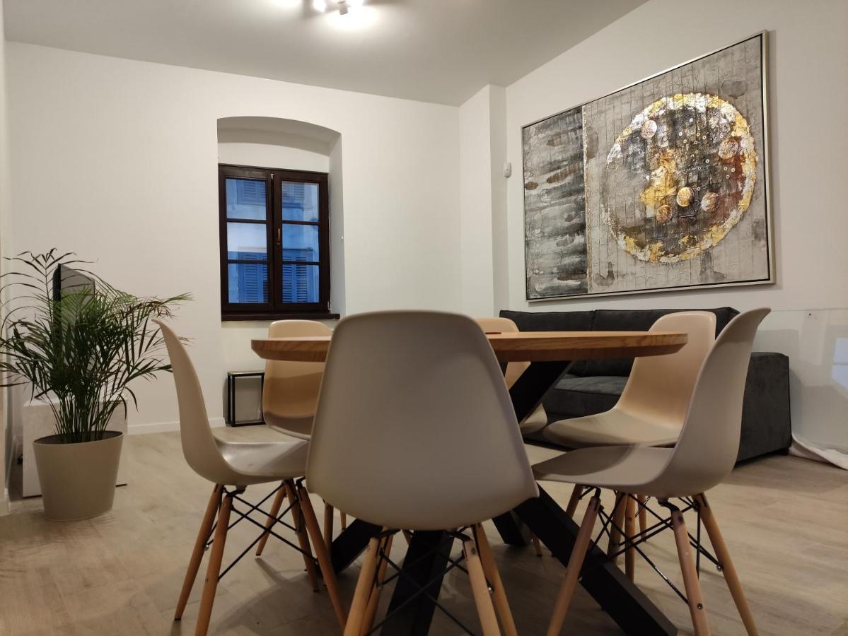Apartvilla Castropola Exteriör bild