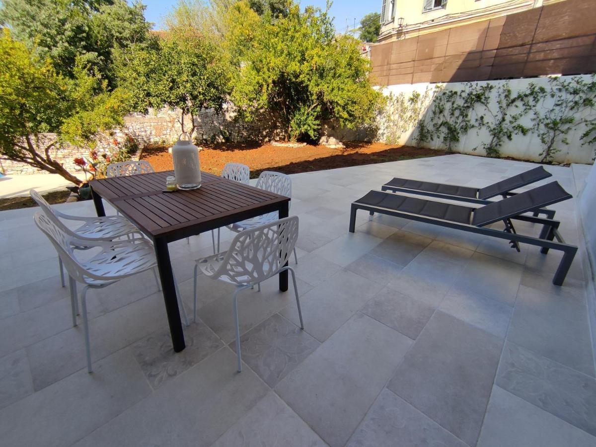 Apartvilla Castropola Exteriör bild