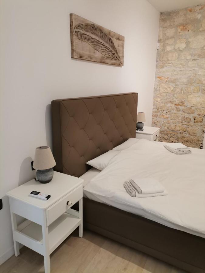 Apartvilla Castropola Exteriör bild