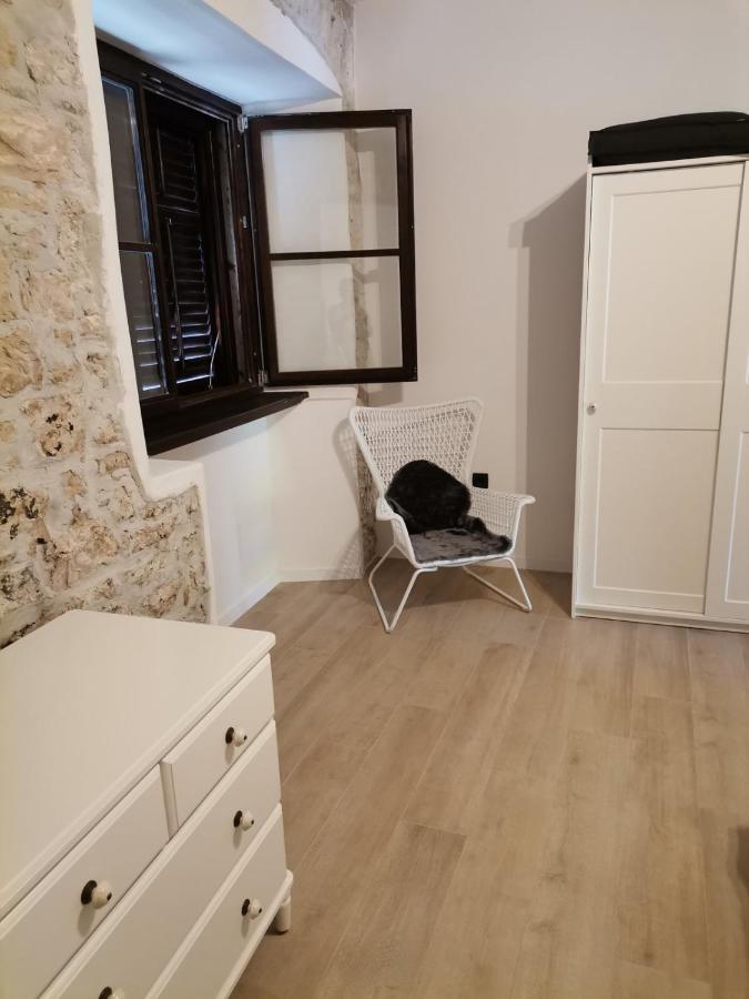 Apartvilla Castropola Exteriör bild