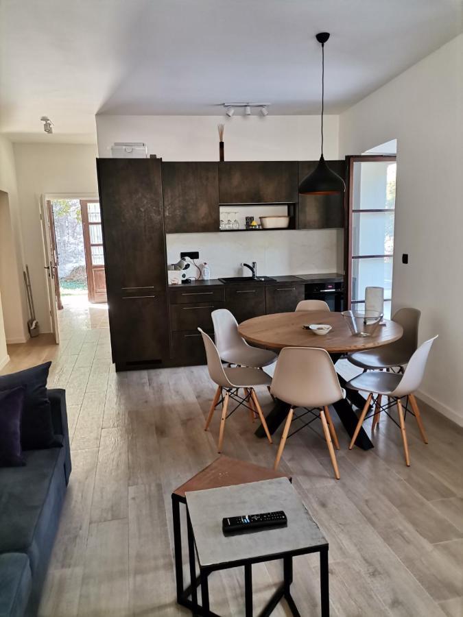 Apartvilla Castropola Exteriör bild